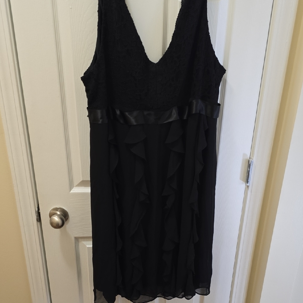 Jessica Howard Ruffled Cocktail Dress - Picture 5 of 7